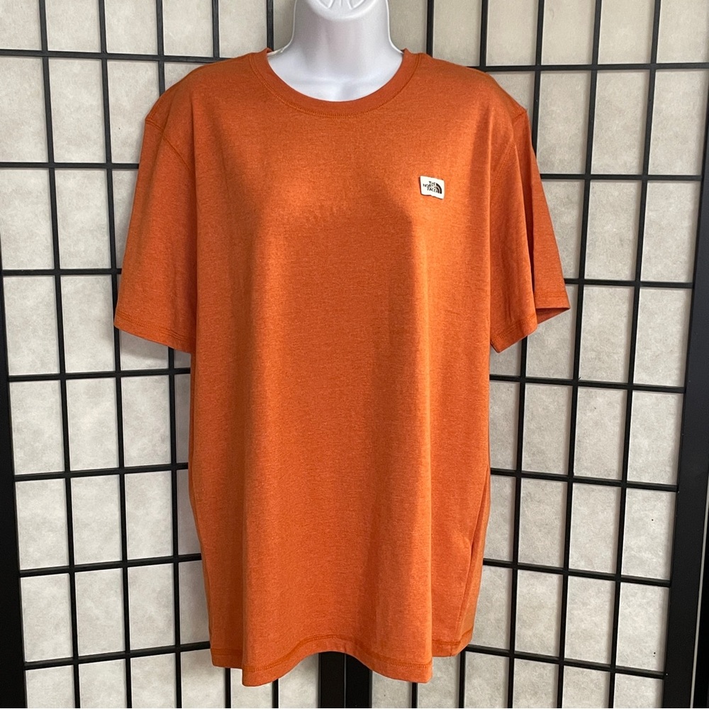 North face, men’s athletic training shirt size medium (NWT) - Picture 1 of 6